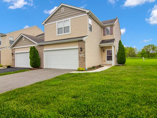 7734 E 111th Pl, Winfield, IN 46307