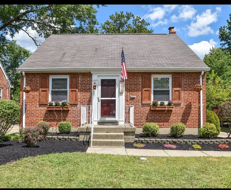 3 bed, 1743 sqft, $2,250 — Photo 1