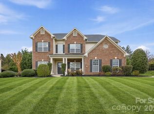 1710 Laurel Hill Dr, Waxhaw, NC 28173