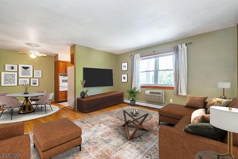 1st image of 511 Franklin Ave #4