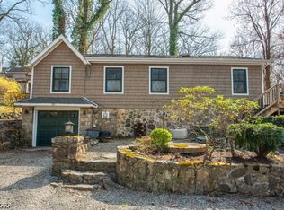23 Ridge Trl, Kinnelon, NJ