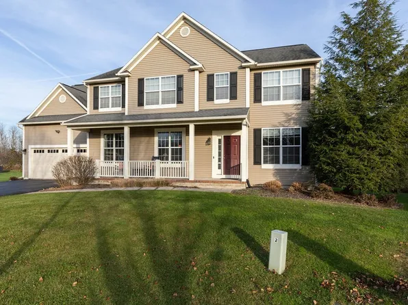 8272 Trellis Brook Ln, Liverpool, NY 13090