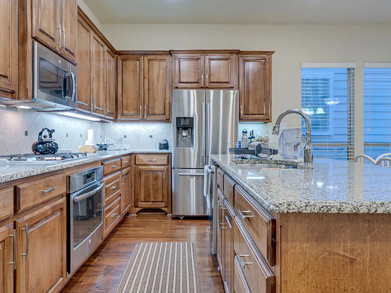 720 Northwood Dr — Photo 6