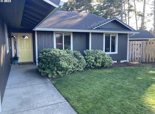 206 Park Village Ct, Florence, OR 97439