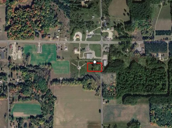 N Crystal Rd, Vestaburg, MI 48891
