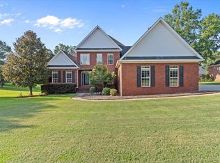 104 Oakwood Dr, Dothan, AL 36303