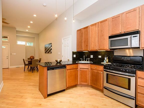 5th image of 3357 N Clifton Ave