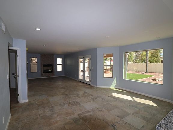 3rd image of 11900 N Gray Eagle Ave