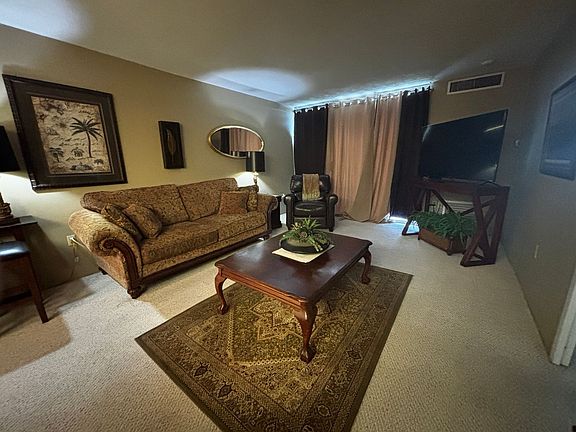 5th image of 740 Weston Rd APT 704