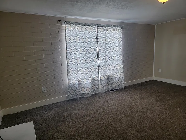 8490 S 1330 E — Photo 20