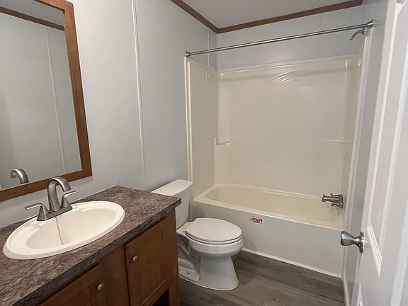 3rd image of 311 Hammond St
