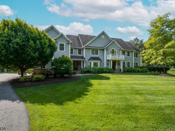 21 Reagan Way, Kinnelon Boro, NJ 07405