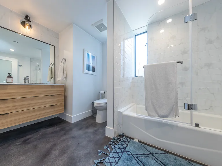 2506 S Wilson Ave — Photo 48