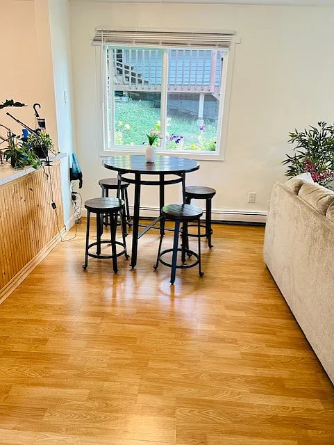 2 bed, 1010 sqft, $2,400 — Photo 4