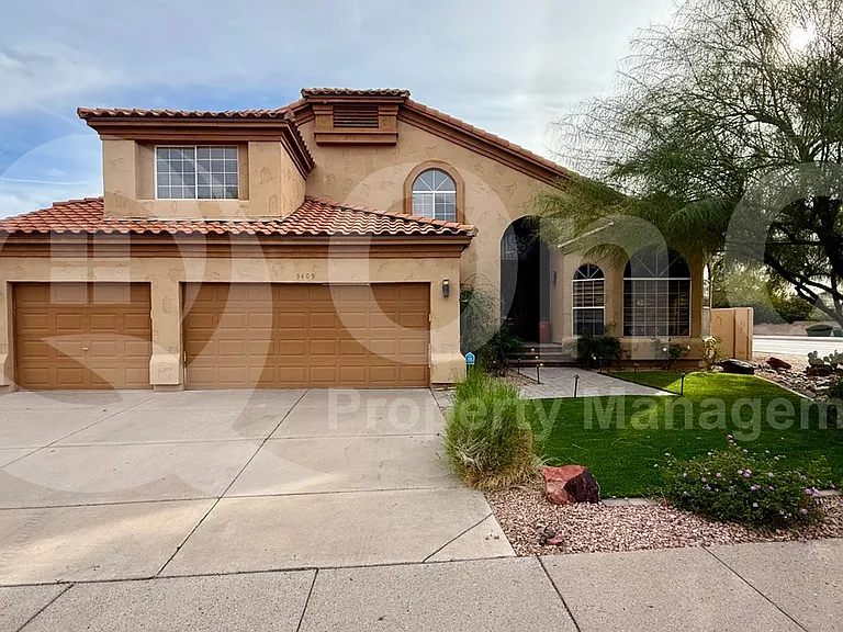 9405 E Presidio Rd — Photo 1