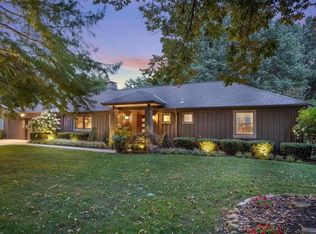 9629 Belinder Rd, Leawood, KS 66206