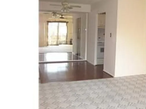 27103 Valley Run Dr, Wilmington, DE 19810