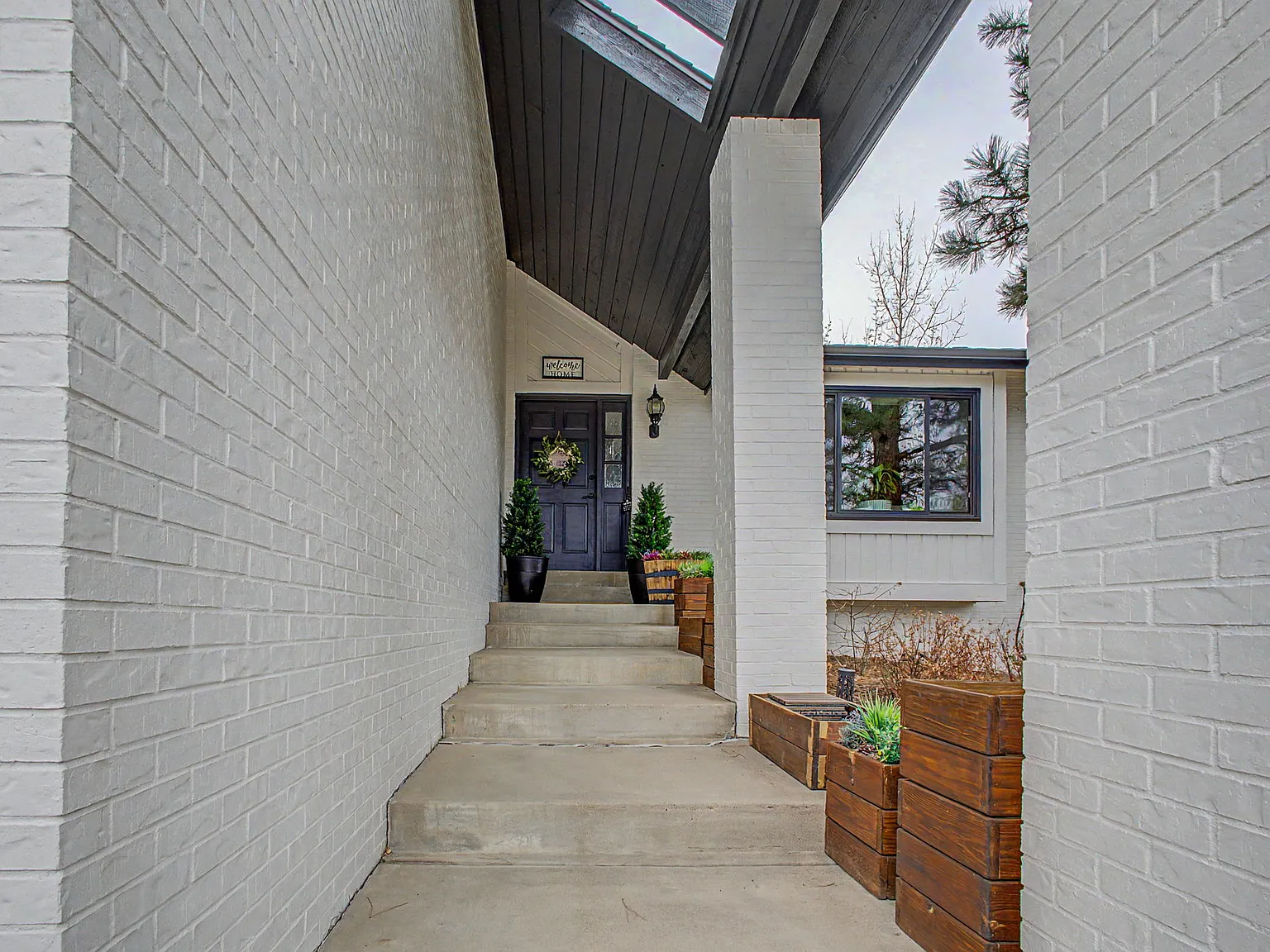 3 bed, $5,200 — Photo 4