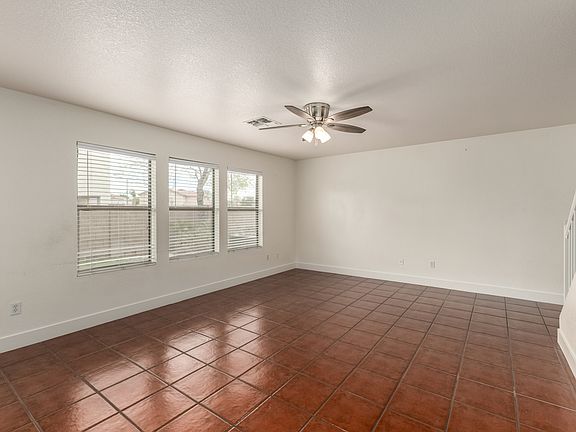 3rd image of 1043 S San Vincente Ct