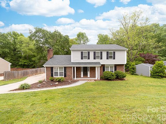 2nd image of 616 Silversmith Ln