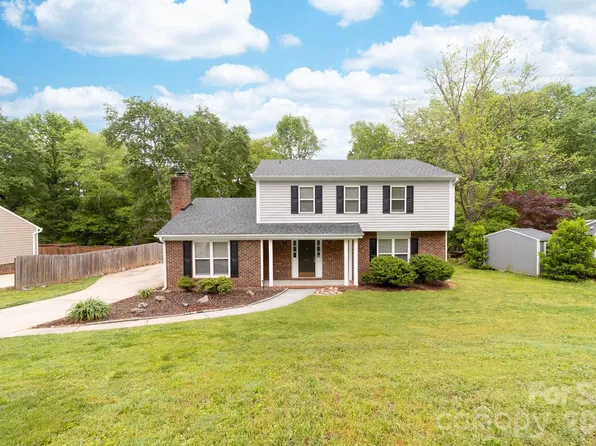 616 Silversmith Ln, Charlotte, NC 28270