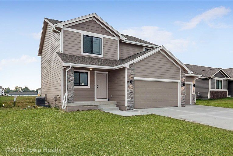 1st image of 655 NE Wilden Dr