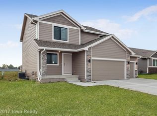 655 NE Wilden Dr, Waukee, IA 50263