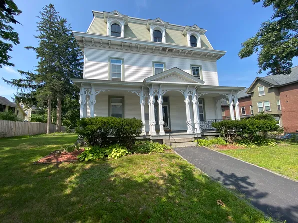 31 Merrimack St APT 3, Concord, NH 03301