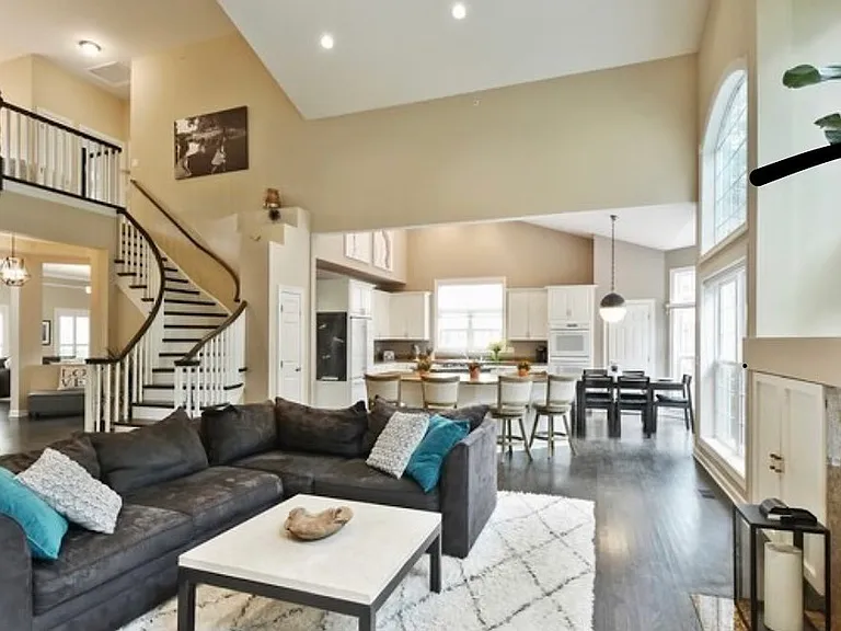 5393 Promontory Ln — Photo 4