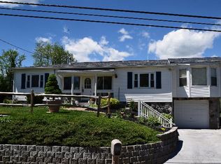 286 Mount Tabor Rd, Beckley, WV 25801