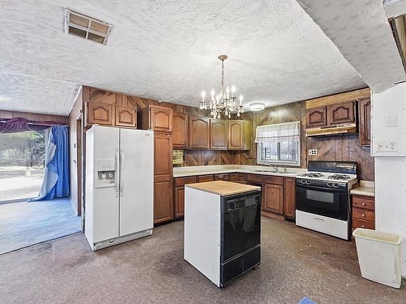 5th image of 4812 Spring Creek Rd