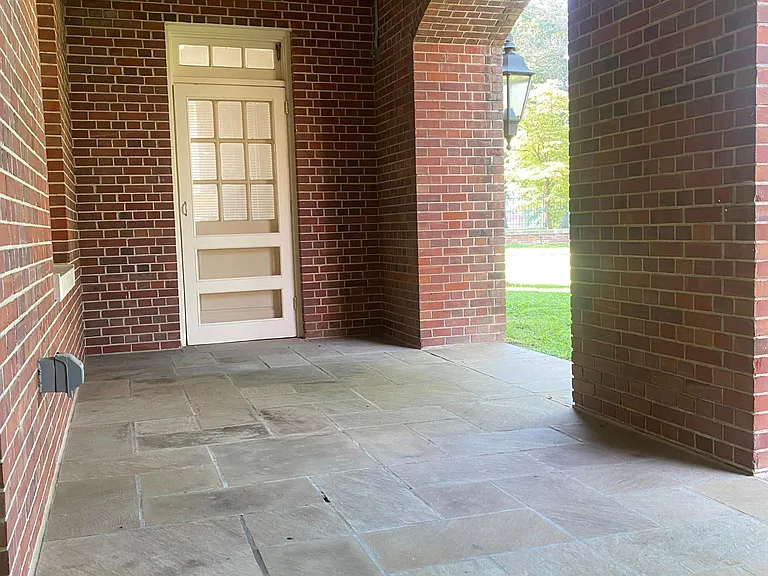 The Marine Residence — Photo 32