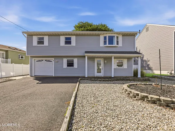 4 Harbor View Lane, Toms River, NJ 08753