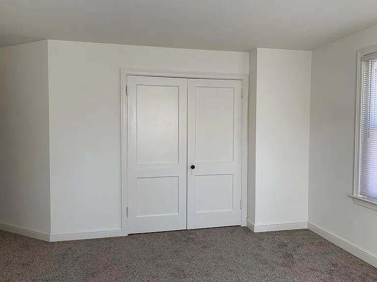 27 Ladomus Ave #2 — Photo 4