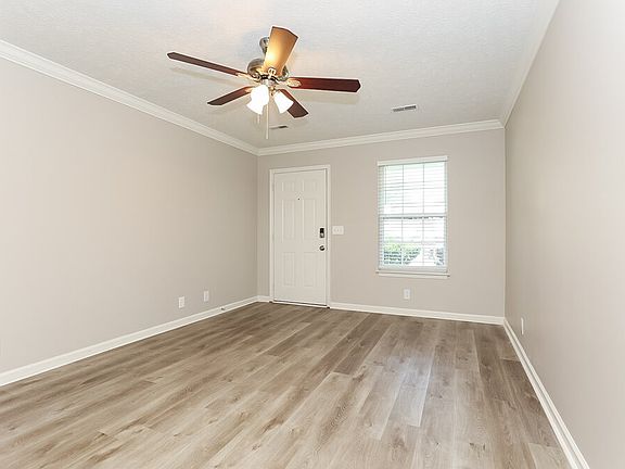 4th image of 106 Meigs Dr