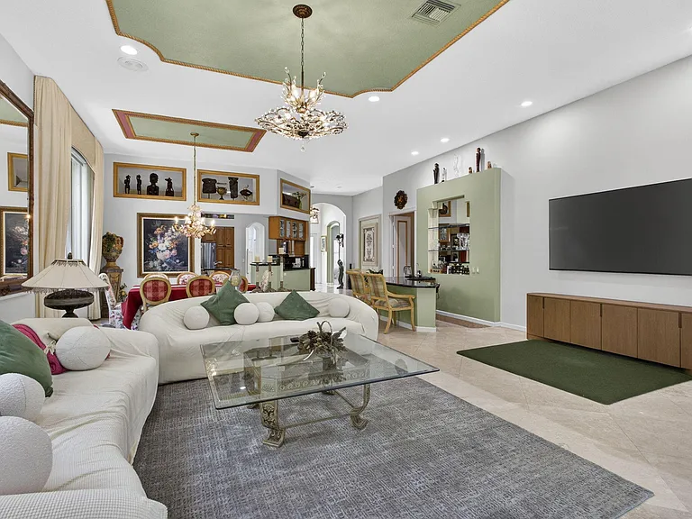 10880 Northgreen Dr — Photo 17
