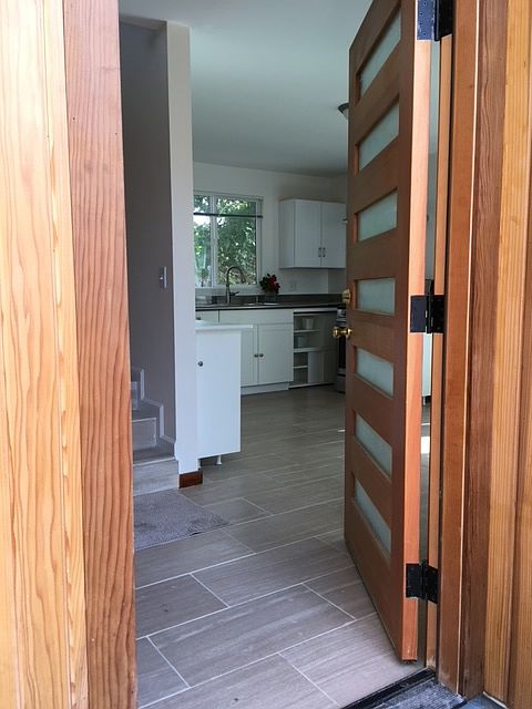 1st image of 10538 Draper Ave