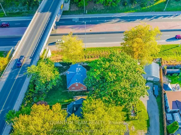 5365 Portage Rd, Niagara Falls, ON L2E 6B8