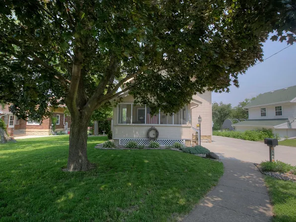 544 E 7th St, Red Wing, MN 55066