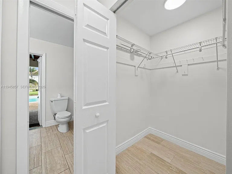 10251 NW 39th Ct — Photo 18