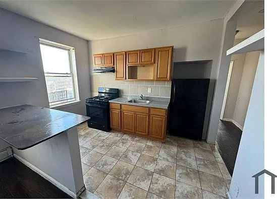 322 Park Ave #11 — Photo 1