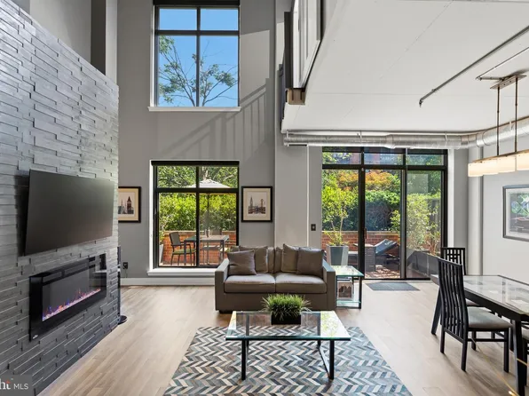 520 John Carlyle St Unit 107, Alexandria, VA 22314