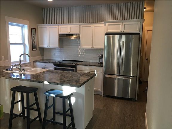 2nd image of 1818 Island View Dr