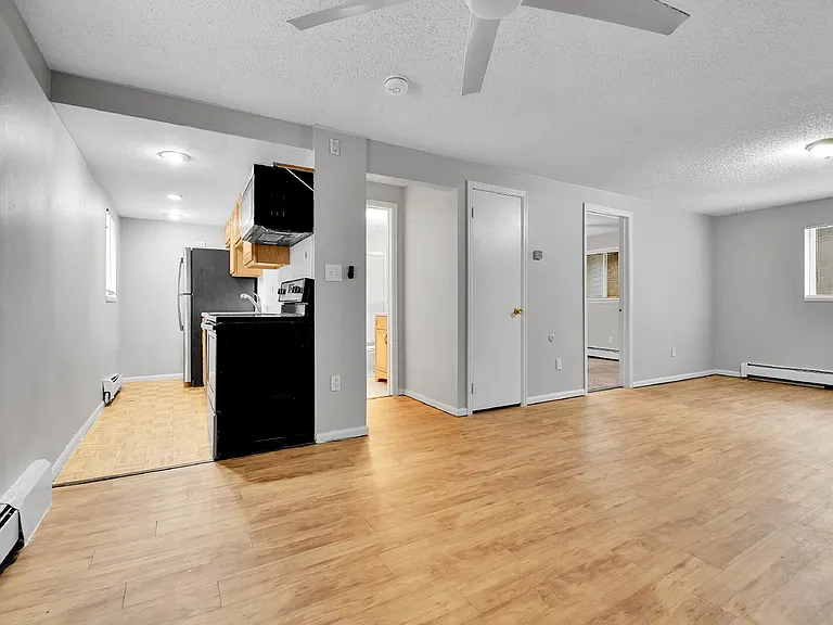 1201 Brentwood St #1207.5 — Photo 8