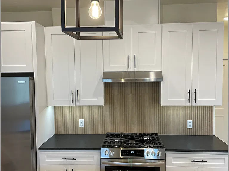 1702 E Metler Ln — Photo 9