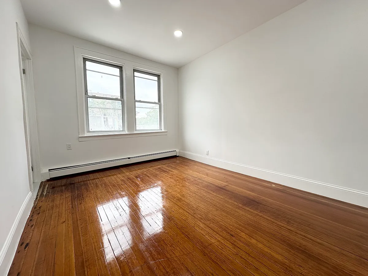 Building Photo - 1916 Palmer Ave #2L