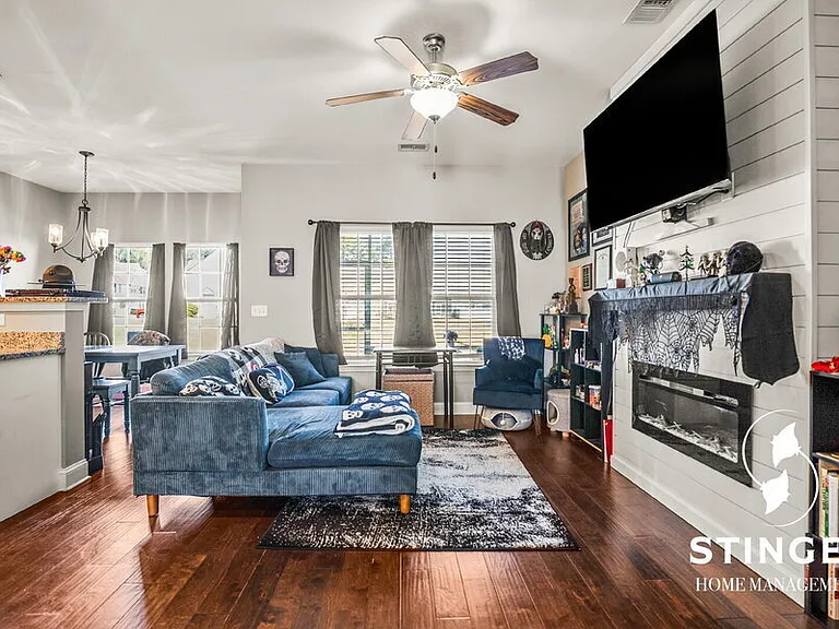 332 Dante Cir — Photo 6