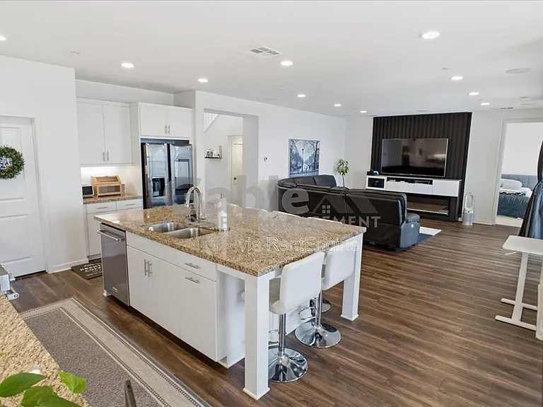 17952 Spire Ct — Photo 7