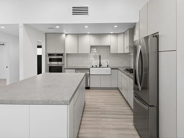 5270 Sepulveda Blvd — Photo 6