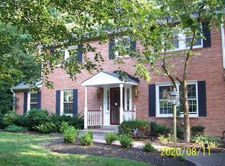 3520 Saylor Pl, Alexandria, VA 22304